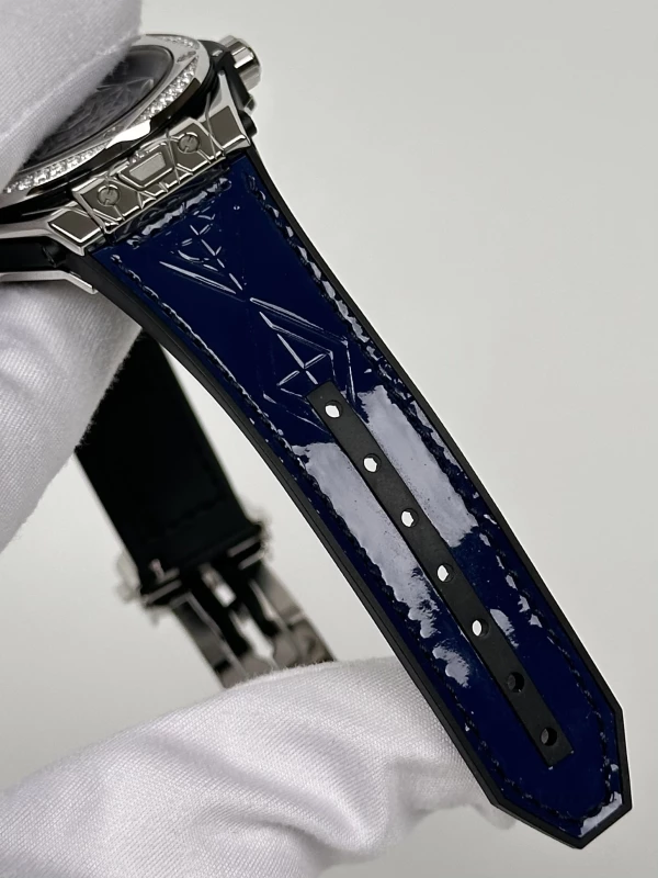 Hublot One Click Sang Bleu Steel White Diamonds 39 mm 465.SS.7179.VR.1204.MXM19 7