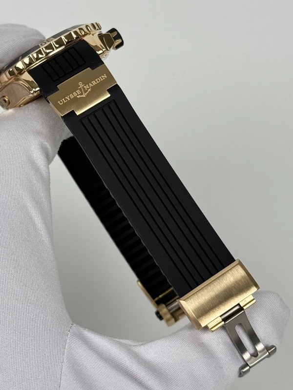 Ulysse Nardin Diver 266-10-3/92 7
