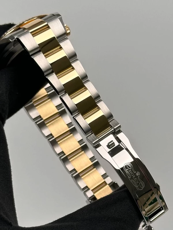 Rolex 41 MM, STEEL AND YELLOW GOLD 126333-0019 6