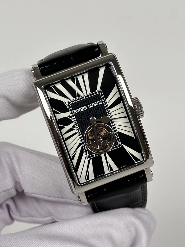 Roger Dubuis Tourbillon M34 M34 09 9 09 3