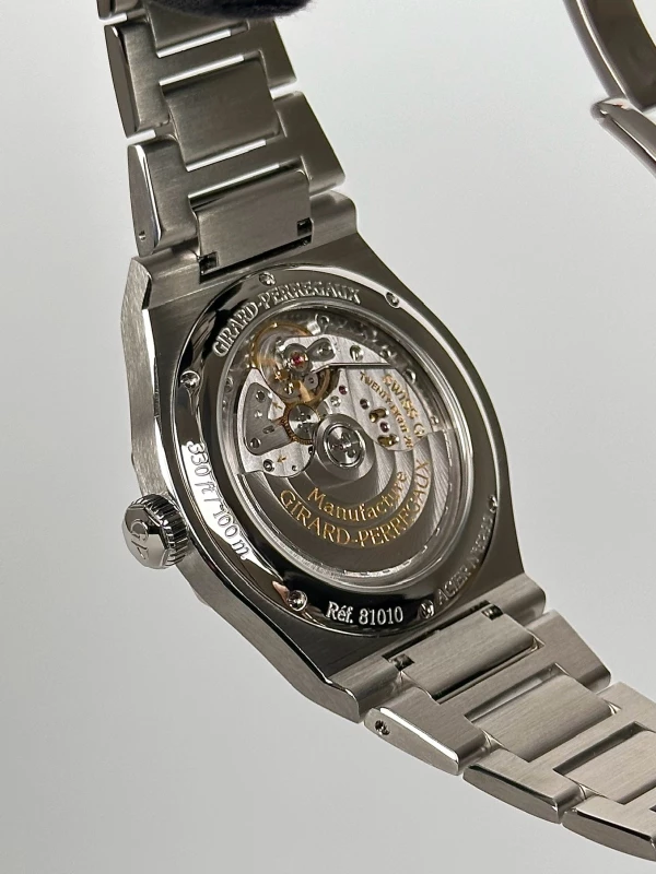Girard Perregaux 42 mm 81010-11-431-11A 9