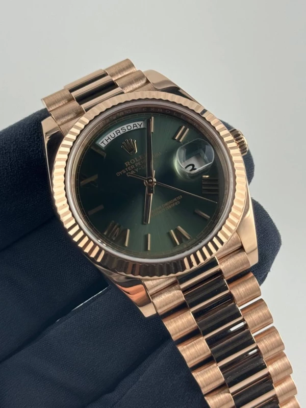 Rolex 40 mm Everose Gold 228235-0025 8
