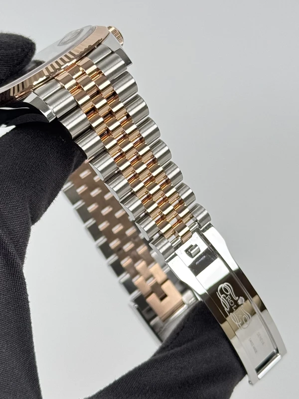 Rolex 36mm Steel and Everose Gold 126231-0019 6