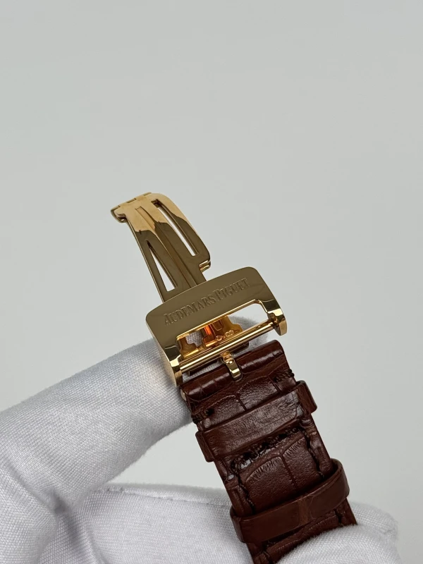Audemars Piguet Selfwinding 39 15300OR.OO.D088CR.02 8