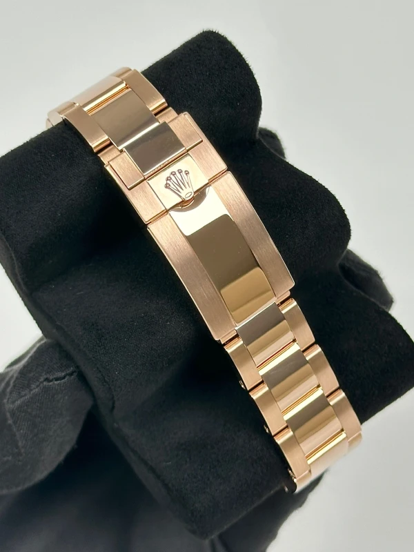 Rolex Cosmograph 40mm Everose Gold 'Rainbow' 126505XLAB 5
