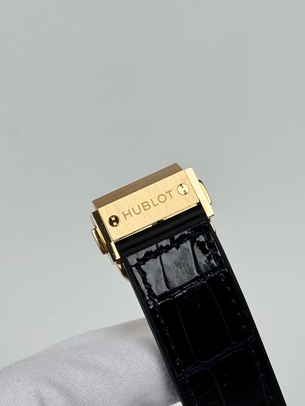 Hublot 542.ON.8490.SR.1204 8