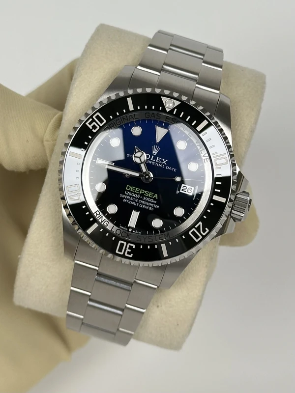 Rolex Deepsea 44mm Steel 136660-0005 3