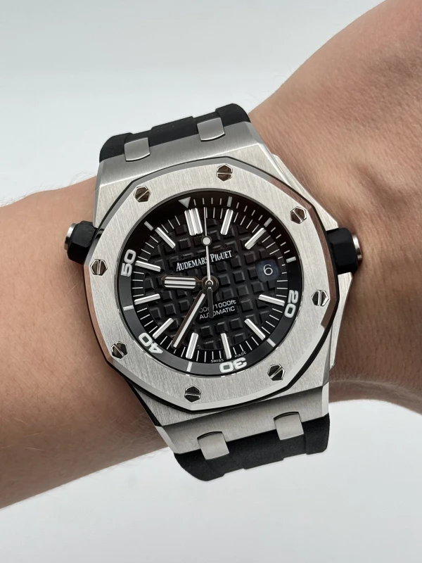 Audemars Piguet Diver 15703ST.OO.A002CA.01 9
