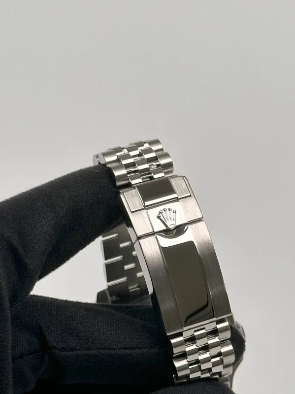 Rolex 40mm Steel 126710BLRO-0001 7