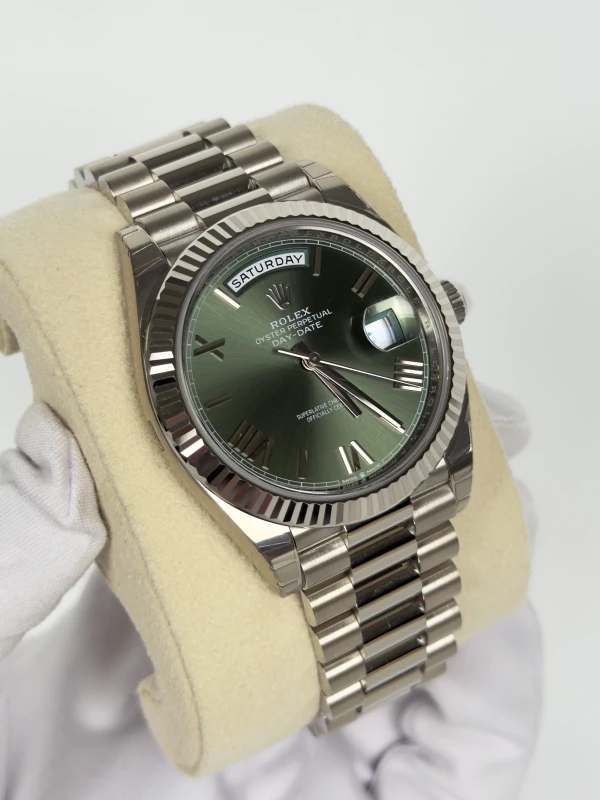 Rolex 40MM WHITE GOLD 228239-0033 3