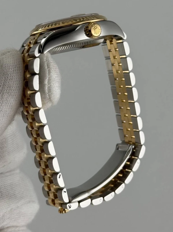 Rolex 28 mm Steel and Yellow Gold 279173-0023 6