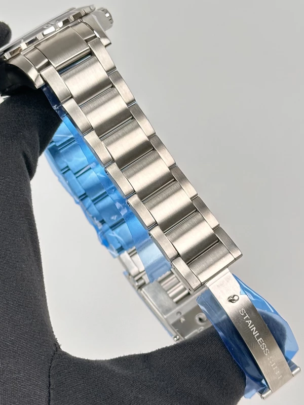 Perrelet Diver Seacraft 3-Hands Date A1053/A 6