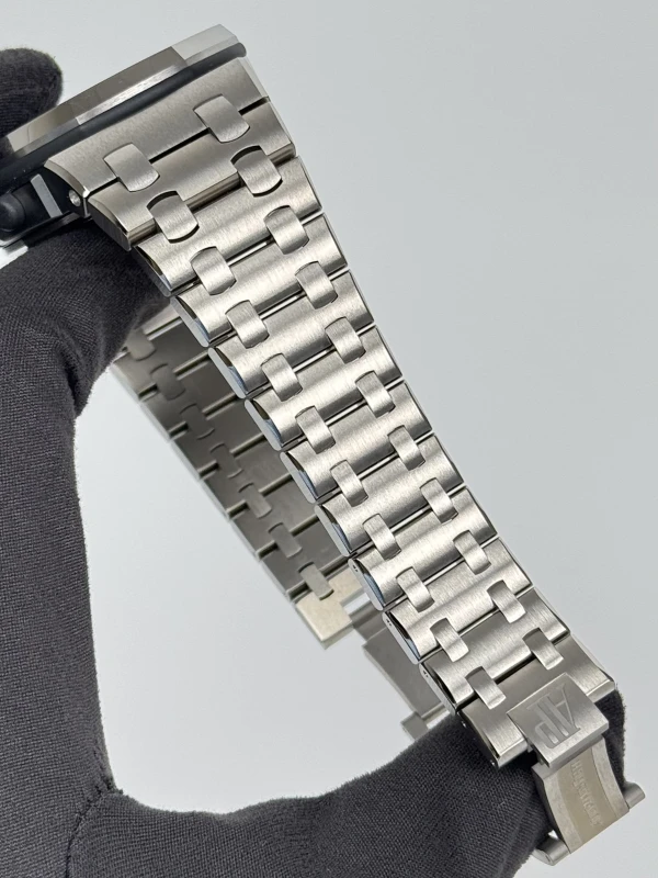 Audemars Piguet Chronograph 42mm 26238TI.OO.2000TI.01 5