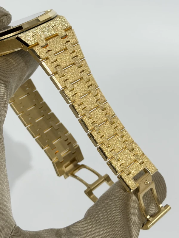 Audemars Piguet Selfwinding 37 mm Special edition  15550BA.GG.1356BA.01 4