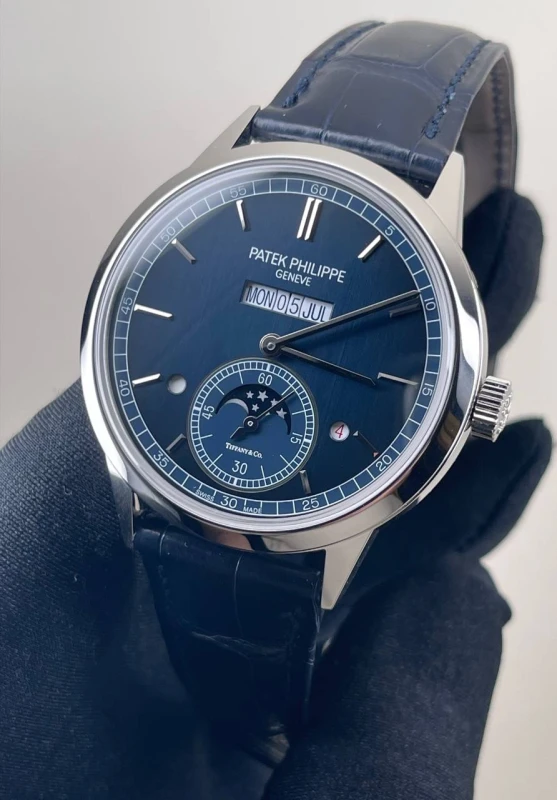 Patek Philippe 5236 5236P-001 2