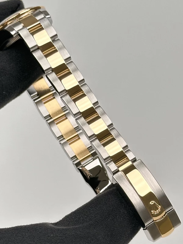 Rolex Lady 26mm Steel and Yellow Gold 179383-0001 5