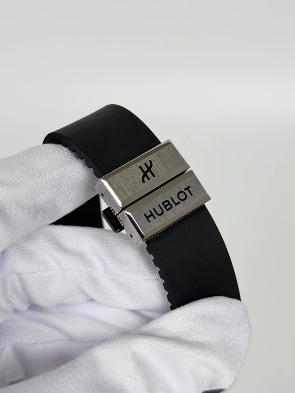 Hublot ORIGINAL TITANIUM 565.NX.1270.RX.MDM 5