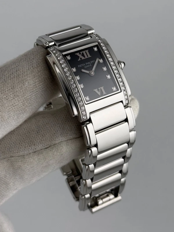 Patek Philippe 30мм 4910/10A-001 3