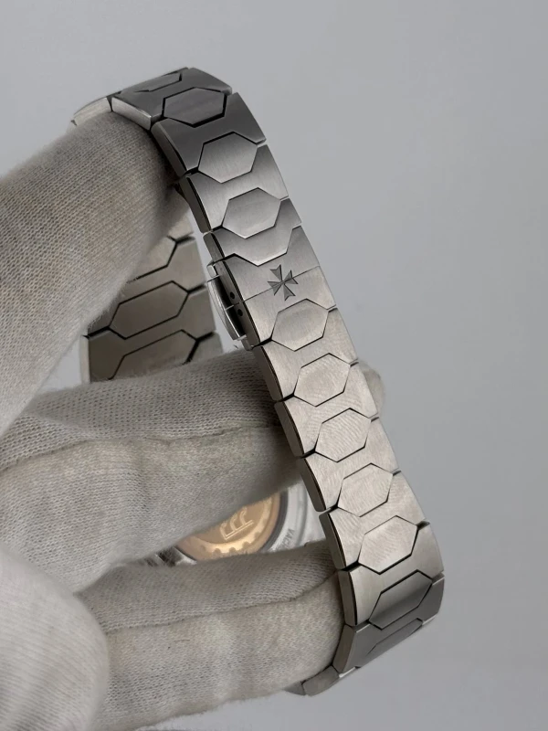 Vacheron Constantin 222 4200H/222A-B934 37 MM STEEL 6