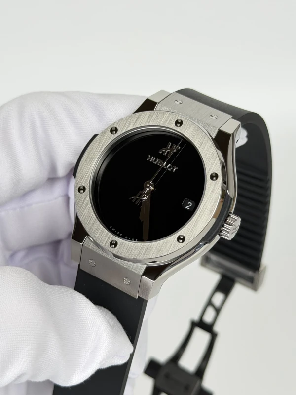 Hublot ORIGINAL TITANIUM 565.NX.1270.RX.MDM 3