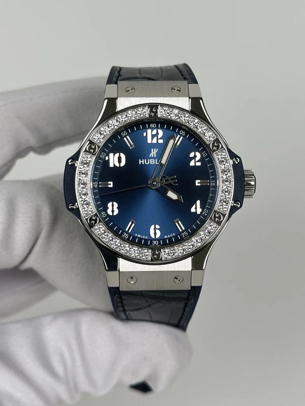 Hublot Bang Steel Blue Diamonds 38mm  361.SX.7170.LR.1204 2