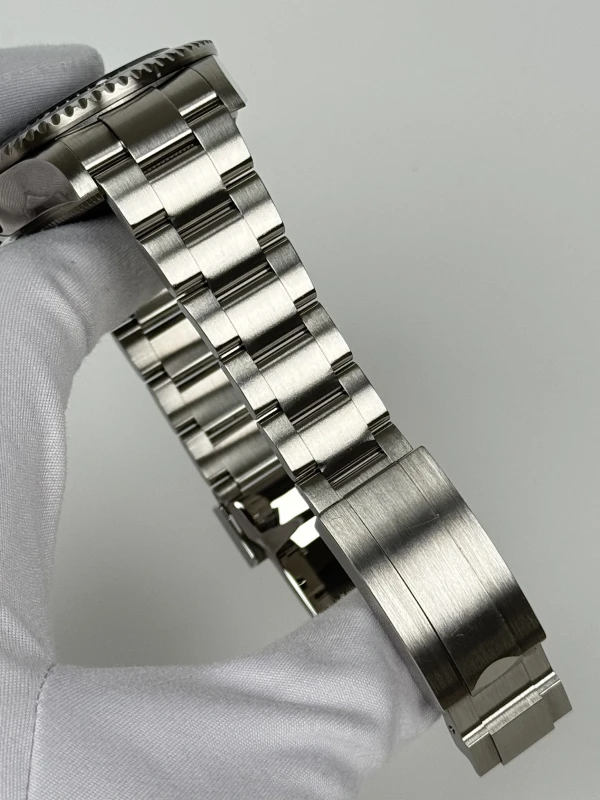 Rolex Deepsea 44mm Steel 136660-0005 5