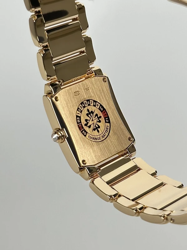 Patek Philippe 4910/11R-001 4910/11R-001 9