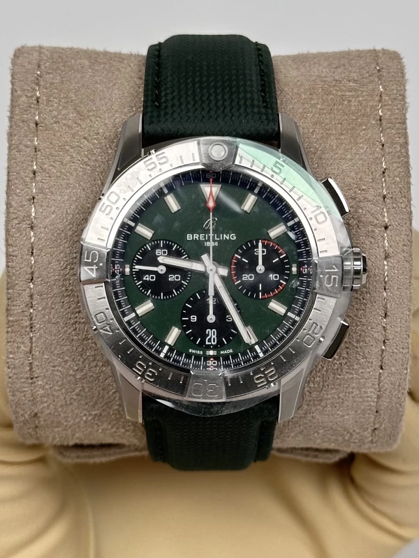 Breitling B01 CHRONOGRAPH 42 AB0146101L1X1 2