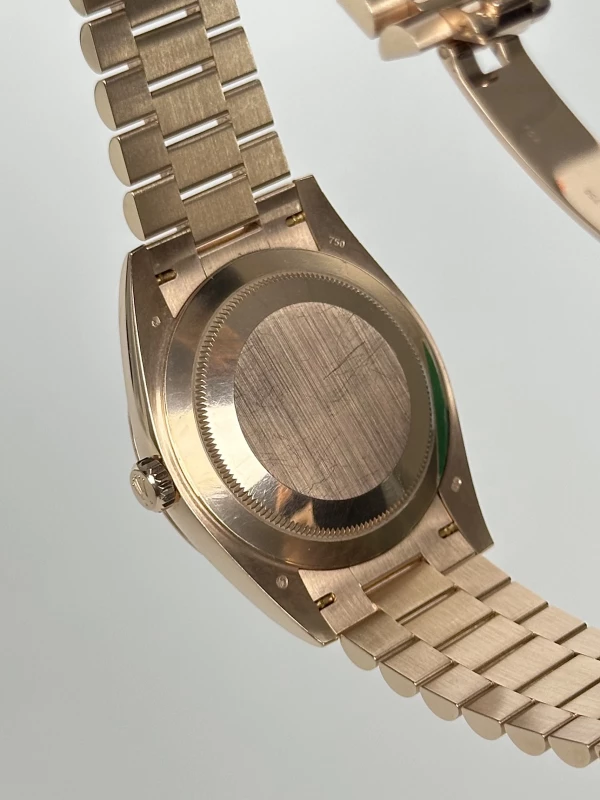 Rolex 40 mm Everose Gold 228235-0025 4