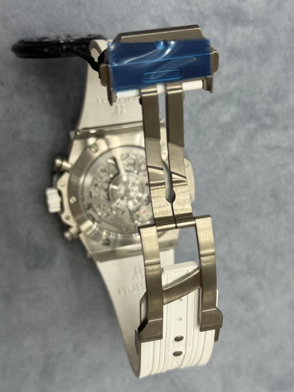 Hublot Unico Titanium White Pavé 441.NE.2010.RW.1704 6