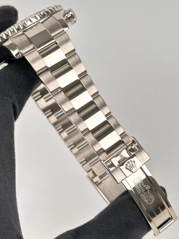 Rolex II 44mm White Gold 116689 6