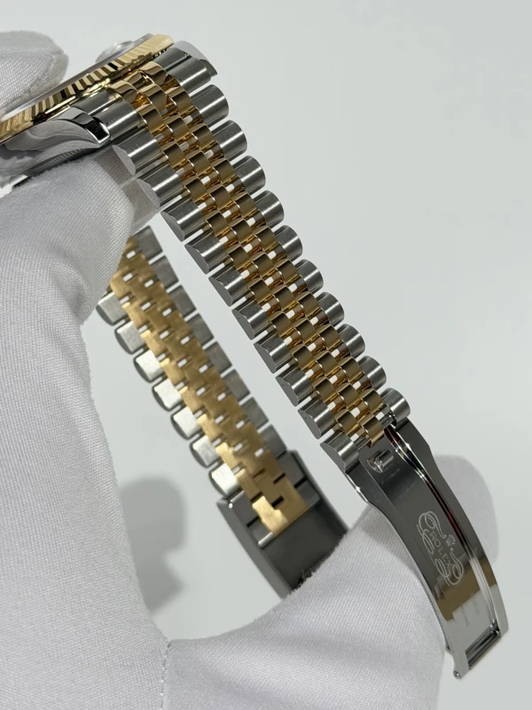 Rolex Datejust 36mm Steel and Yellow Gold 126233-0043 4