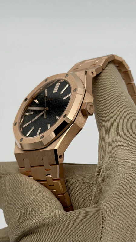 Audemars Piguet Selfwinding “Pixel Dial” 15510OR.OO.1320OR.06 6