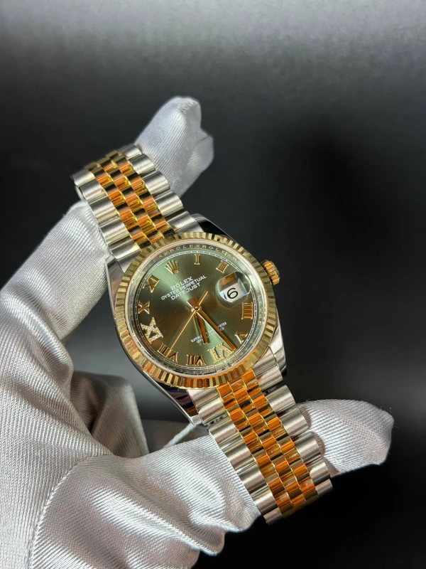 Rolex 36 mm, Oystersteel and yellow gold 126233-0025 2