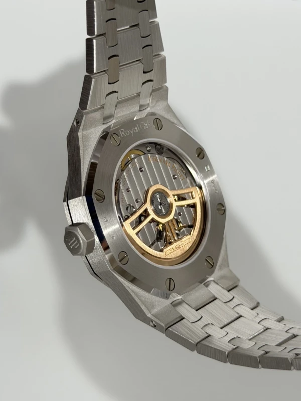 Audemars Piguet Selfwinding 37 mm 15551BC.ZZ.1356BC.01 7