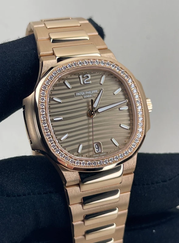 Patek Philippe Lady 7118/1200R-010 3
