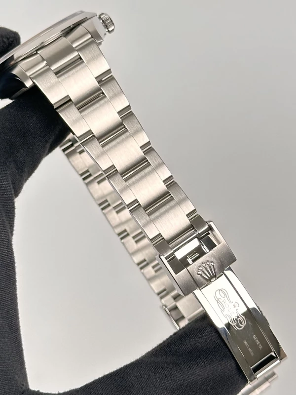Rolex 36 mm Steel 124270-0001 6