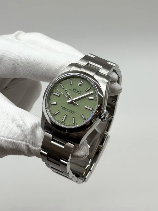 Rolex 34 mm Steel 124200-0006 5