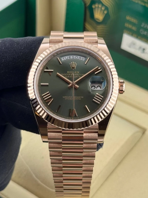Rolex 40 mm Everose Gold 228235-0025 9