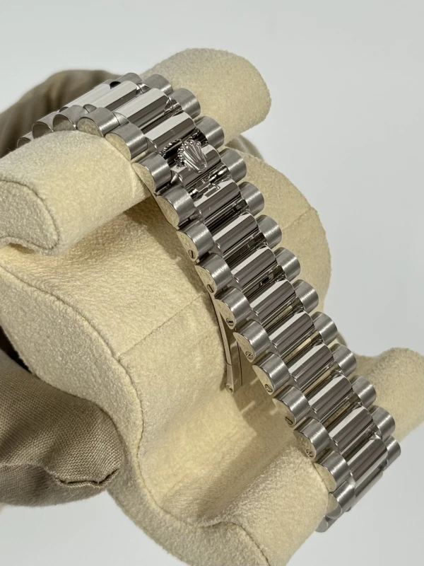 Rolex 36mm Platinum 128236-0009 4
