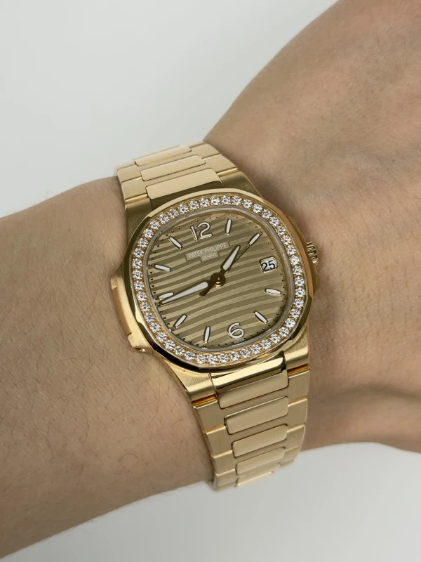 Patek Philippe 7010/1R 7010/1R-012 5