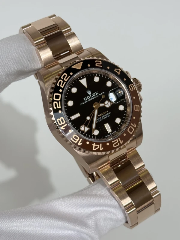 Rolex 40 mm, Everose gold 126715CHNR-0001 2