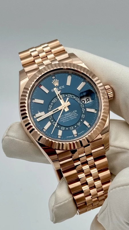 Rolex 42mm Everose Gold 336935-0005 3