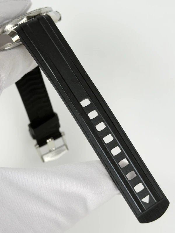Omega Diver 300M Omega Co‑Axial Master Chronometer 42 mm 210.32.42.20.01.002 5