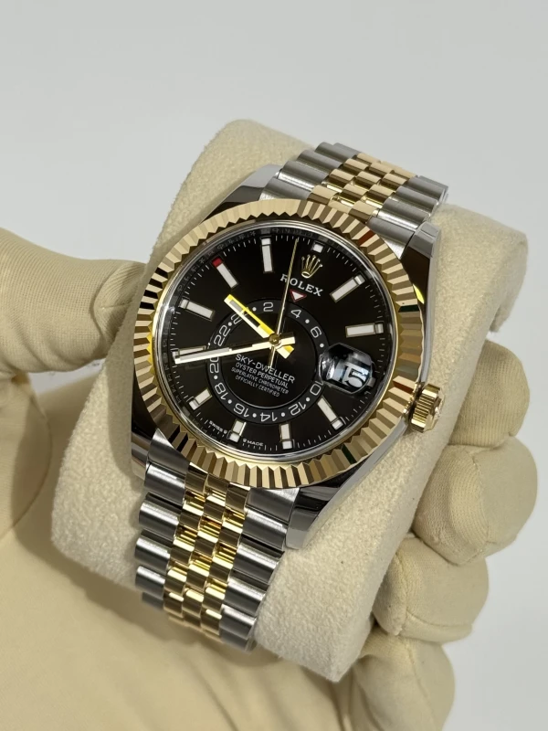 Rolex 42mm Steel and Yellow gold 336933-0004 3