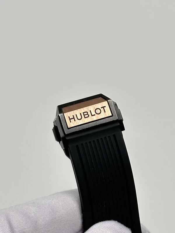 Hublot Unico King Gold Ceramic 411.OM.1180.RX 8