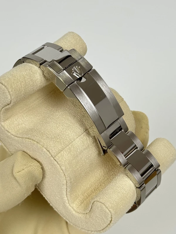 Rolex Cosmograph Daytona 40mm Steel 126500ln-0001 4