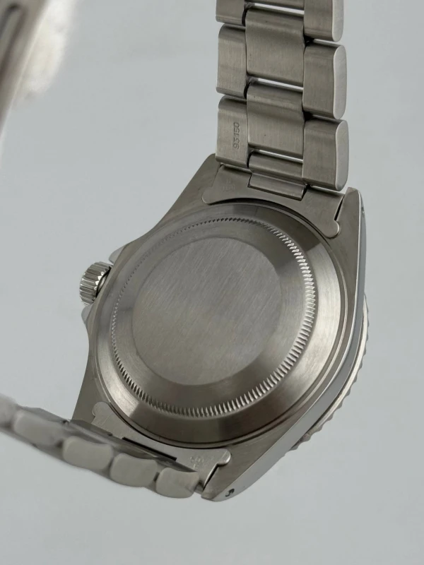 Rolex 40mm Steel  14060M 9