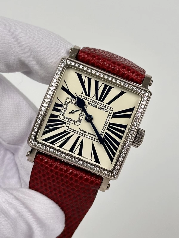 Roger Dubuis Golden square 4