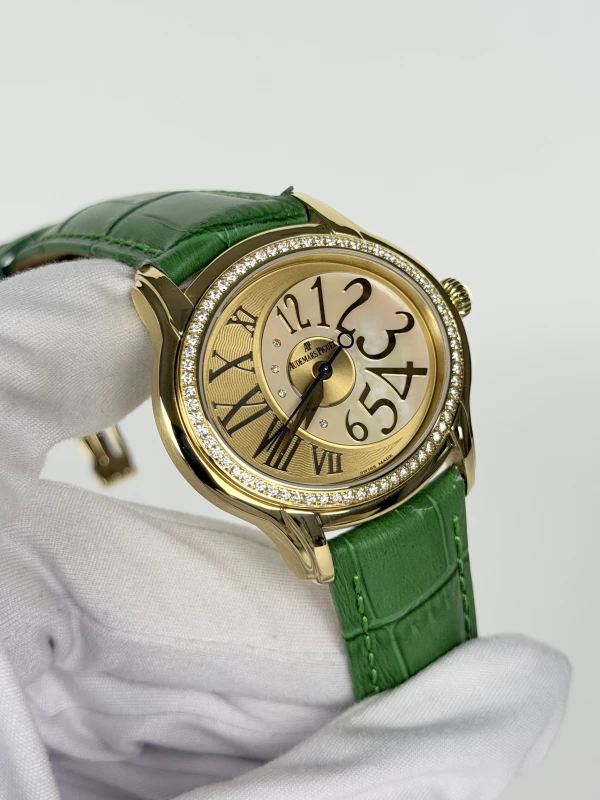 Audemars Piguet Selfwinding 3 Hands 77301BA.ZZ.D097CR.01 2